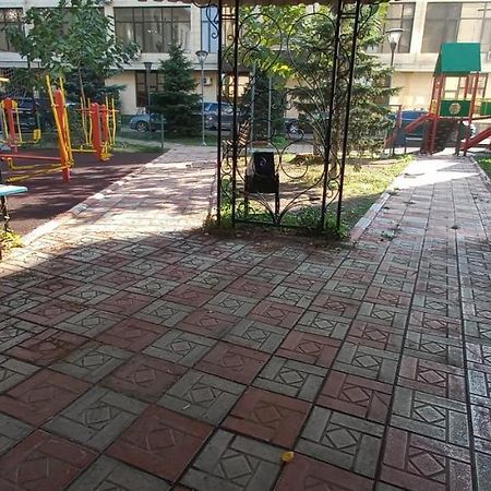 879 Apartment In Bishkek Luaran gambar