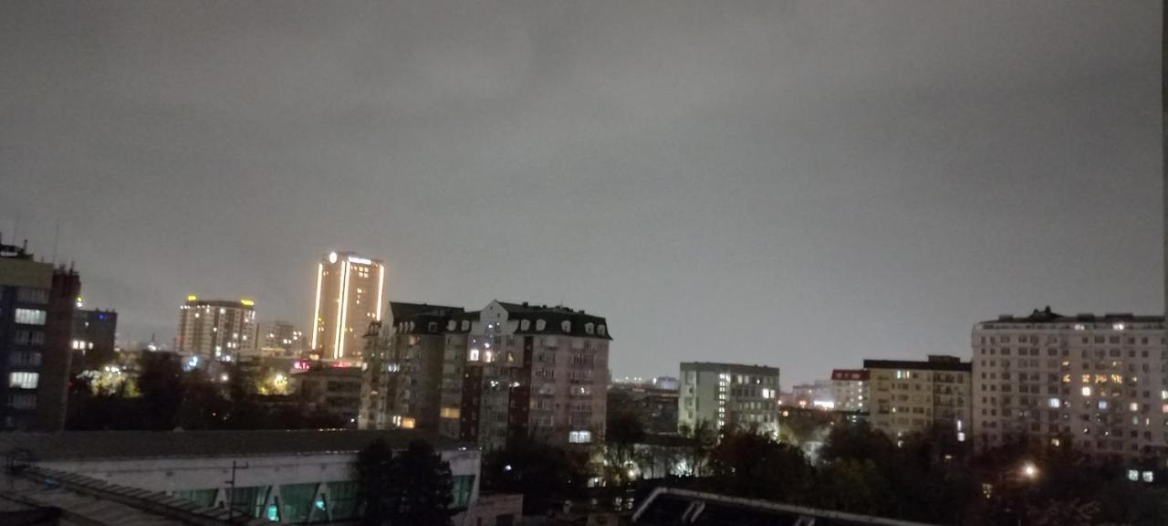 879 Apartment In Bishkek Luaran gambar