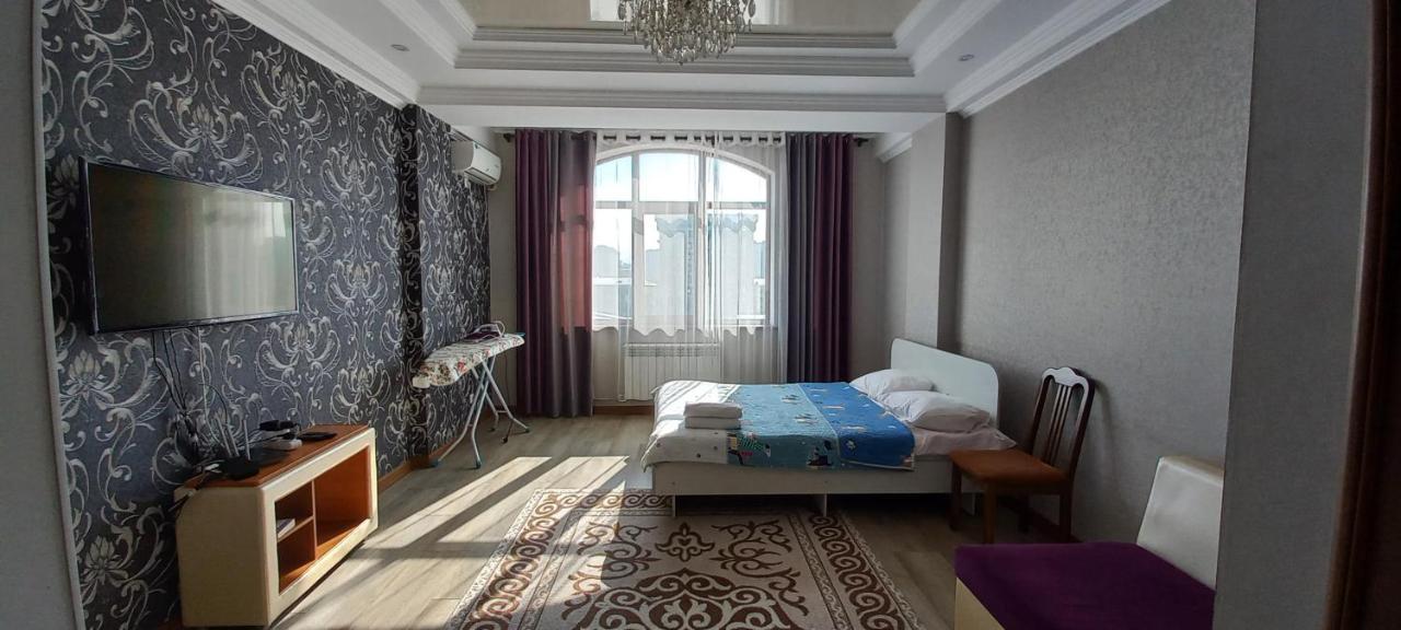 879 Apartment In Bishkek Luaran gambar