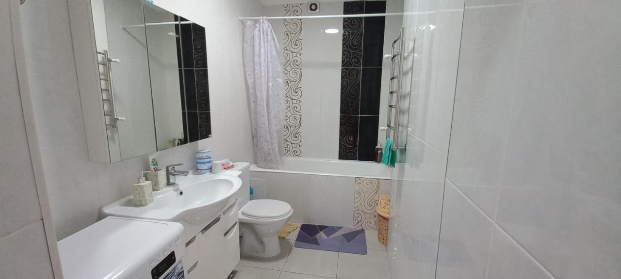 879 Apartment In Bishkek Luaran gambar